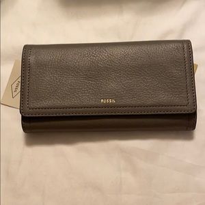 Fossil wallet
